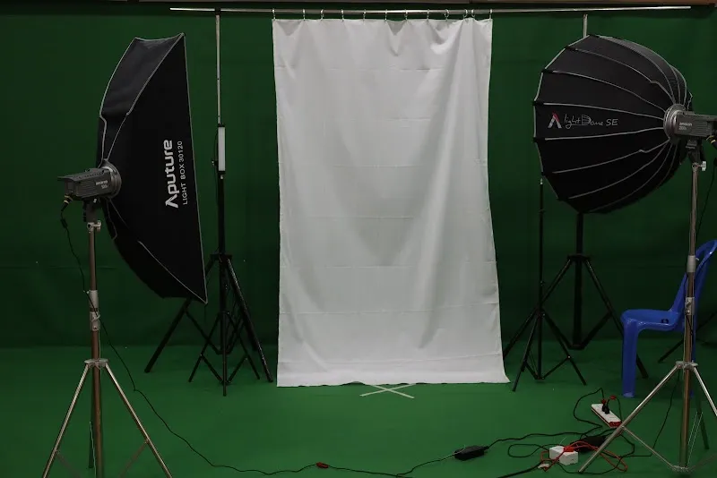 Mid-Cloud Studio