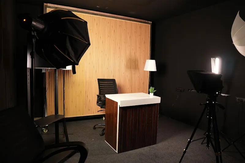 Dr. Bomb Podcast Studio and Video Shooting Studio - Podcast Studio, Video Shooting