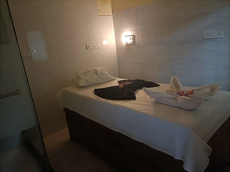 Lily Thai Spa & Salon Unisex
