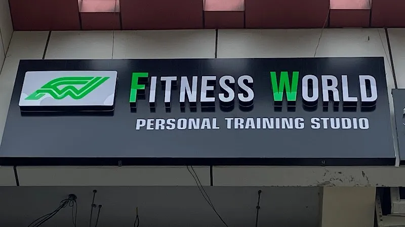 FITNESS WORLD