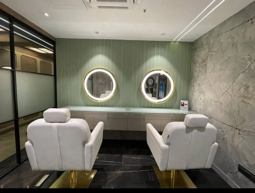 Prismaa Salon