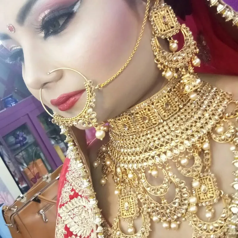 H. M. BEAUTY PARLOUR