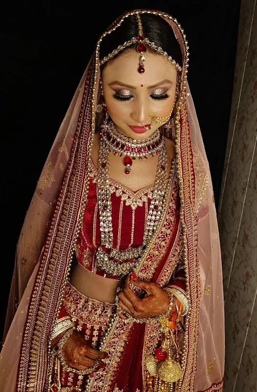 H. M. BEAUTY PARLOUR