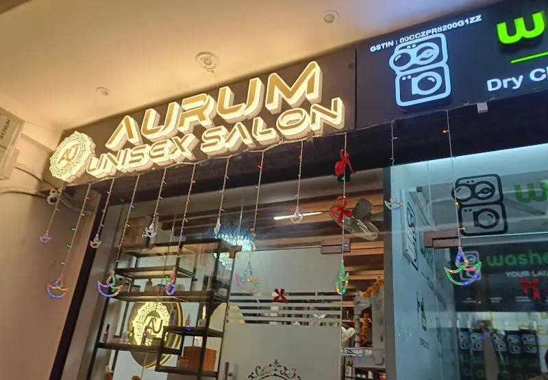 Aurum Unisex Salon