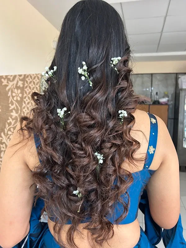 Mansi hair and beauty salon