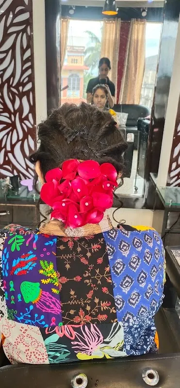 DIVA LADIES BEAUTY SALON & MAKEUP STUDI
