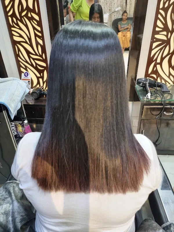 DIVA LADIES BEAUTY SALON & MAKEUP STUDI