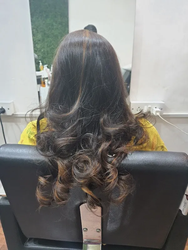 Men's & Women's family salon