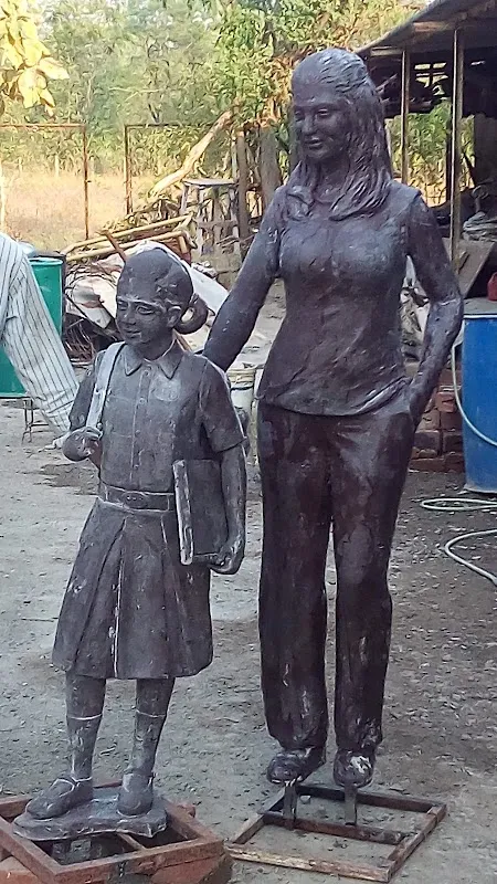 Garge Art Studio गर्गे आर्ट स्टुडिओ
