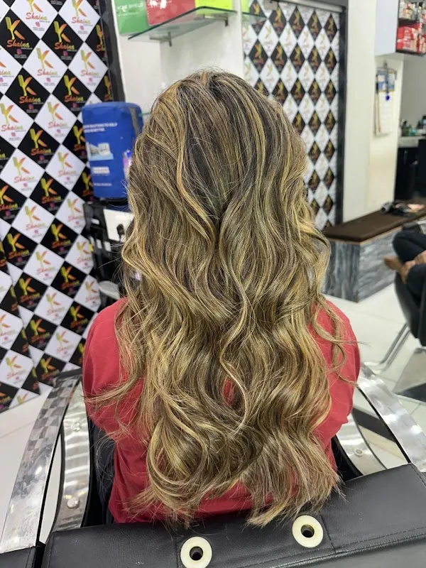 Shaina Unisex Salon