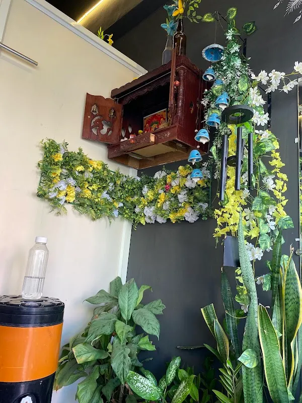 SS Spa Massage and Beauty Makeup