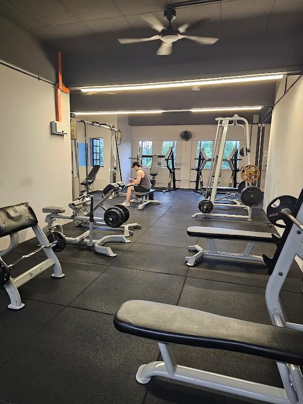 7 DAYS FITNESS KULAI BRANCH