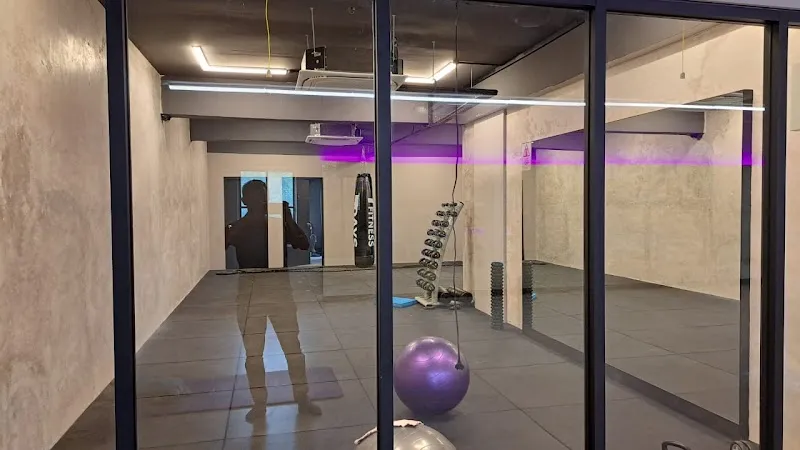 7 DAYS FITNESS KULAI BRANCH