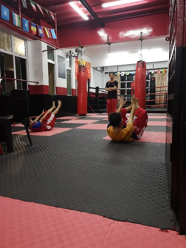 7 DAYS FITNESS KULAI BRANCH