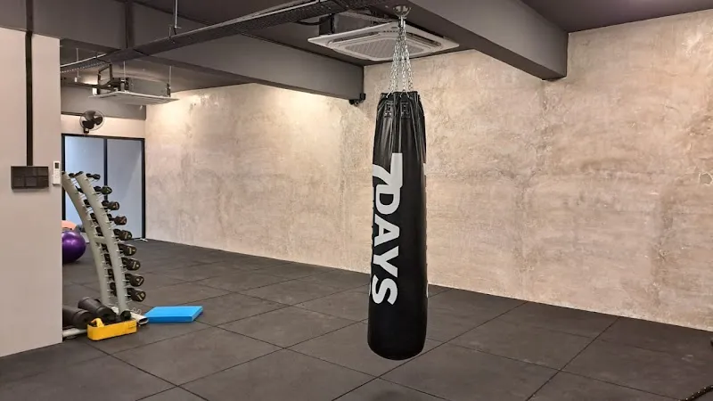 7 DAYS FITNESS KULAI BRANCH