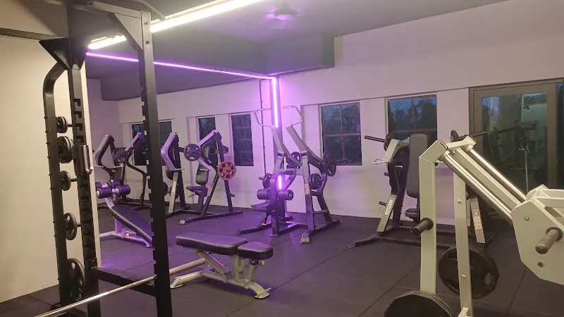 7 DAYS FITNESS KULAI BRANCH