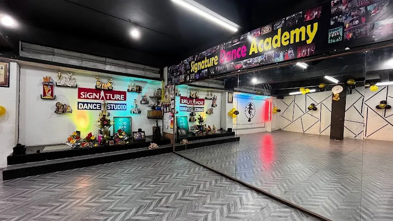 Signature Dance studio - Best Dance Studio in Sangli