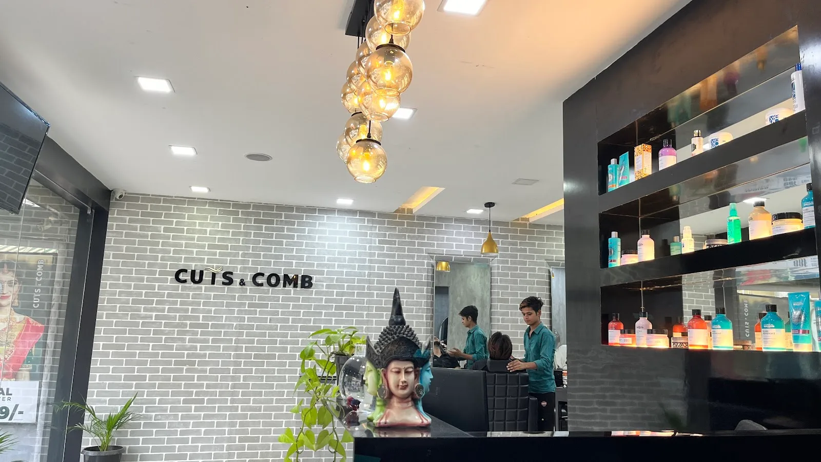 CUTS & COMB PAMMAL