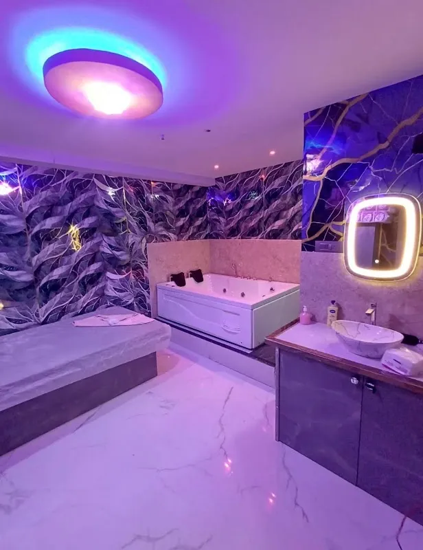 Teena-Day Night Outcall Spa.