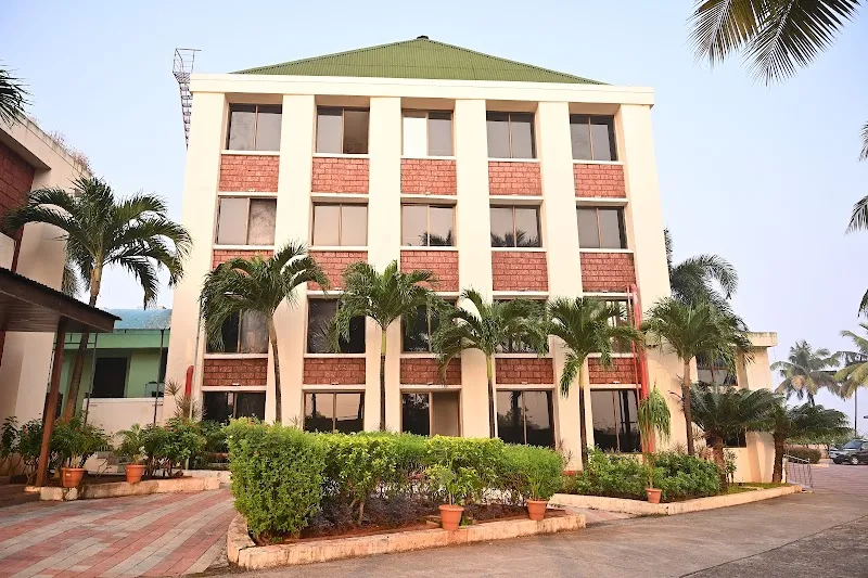 Greenleaf The Resort & Spa, Ganpatipule