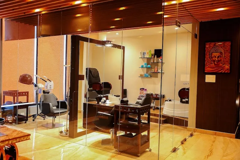 Lhasa Spa - Radisson Lucknow City Center