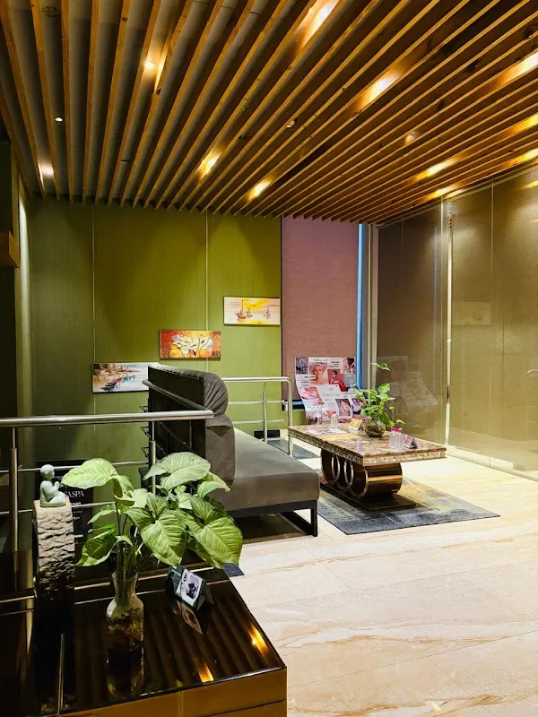 Lhasa Spa - Radisson Lucknow City Center