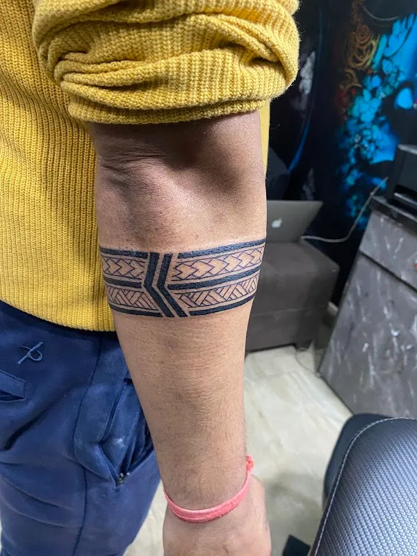 Crystal tattoo studio