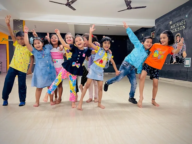 SRJ Art & Dance Studio