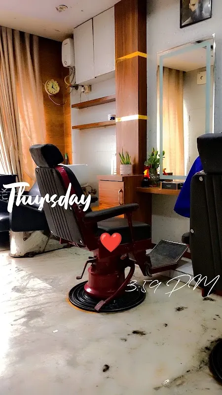 Empress salon