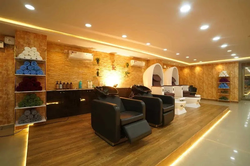 Hiwaga Beauty Salon & Clinic