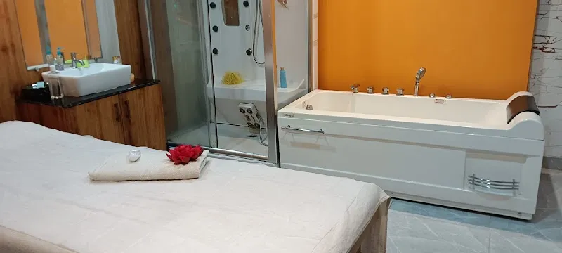 Khaphs Spa & Salon