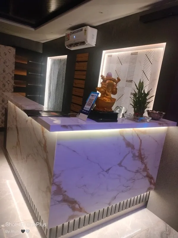 Khaphs Spa & Salon