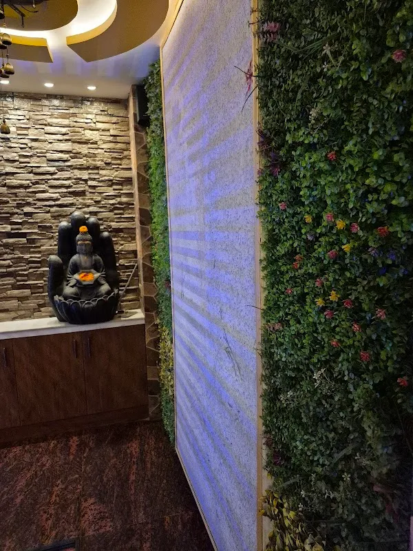 Khaphs Spa & Salon