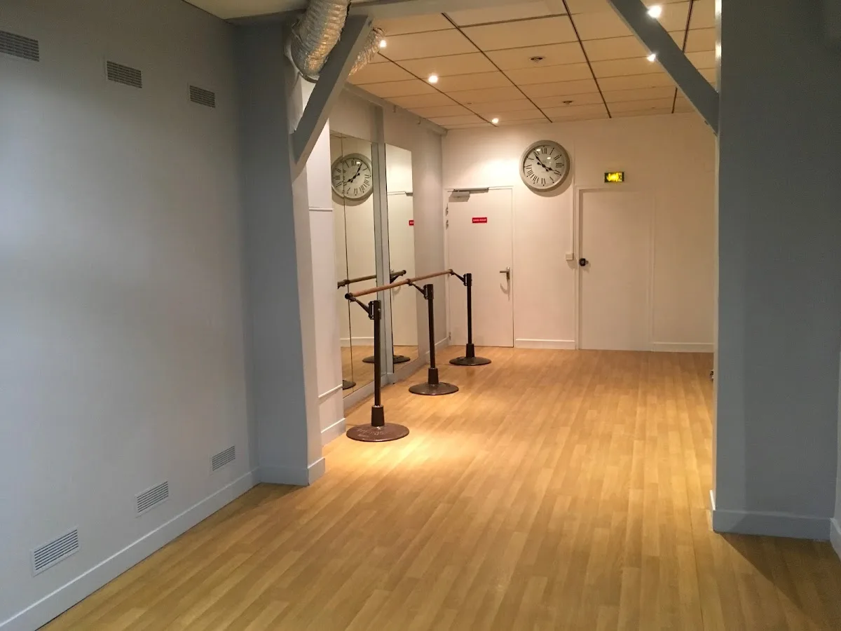Dance School De Paris