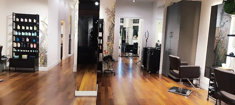Bloom Hair Studio - Salon Fryzjerski, Fryzjer Warszawa