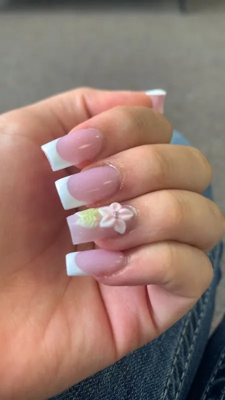 AMR Beauty Bar