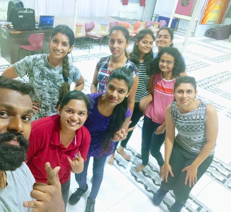 PASH MUSIC N DANCE CLASSES