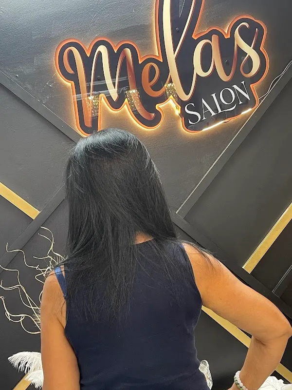 Mela’s Dominican hair salon