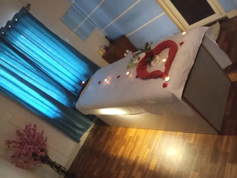 Royal Massage