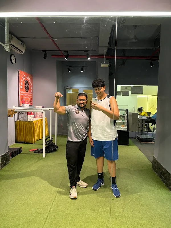 Iron Paradise: Best Gym in Malad | Gym in Kandivali | Fitness Center