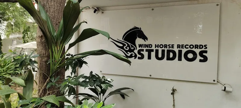 WHR Studios (DJ School & Music Production, Recording studio)