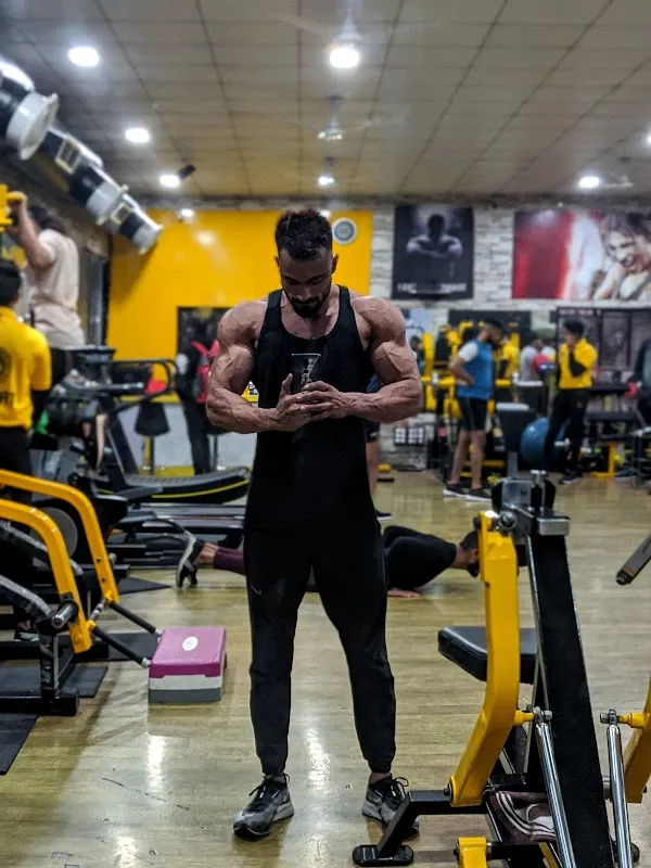 YC'S POWERHOUSE GYM