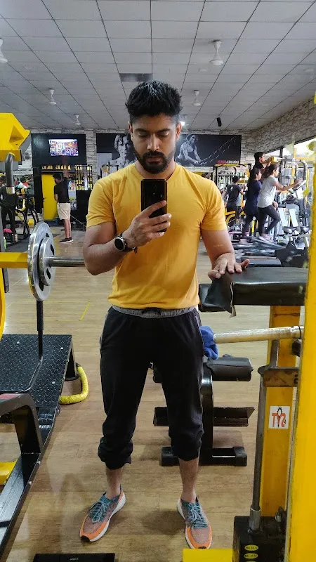 YC'S POWERHOUSE GYM