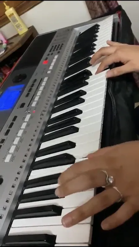 Strum Music™ Academy And Jam pad Studio