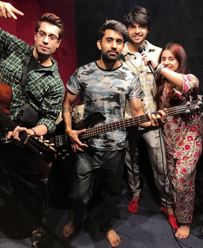 Strum Music™ Academy And Jam pad Studio