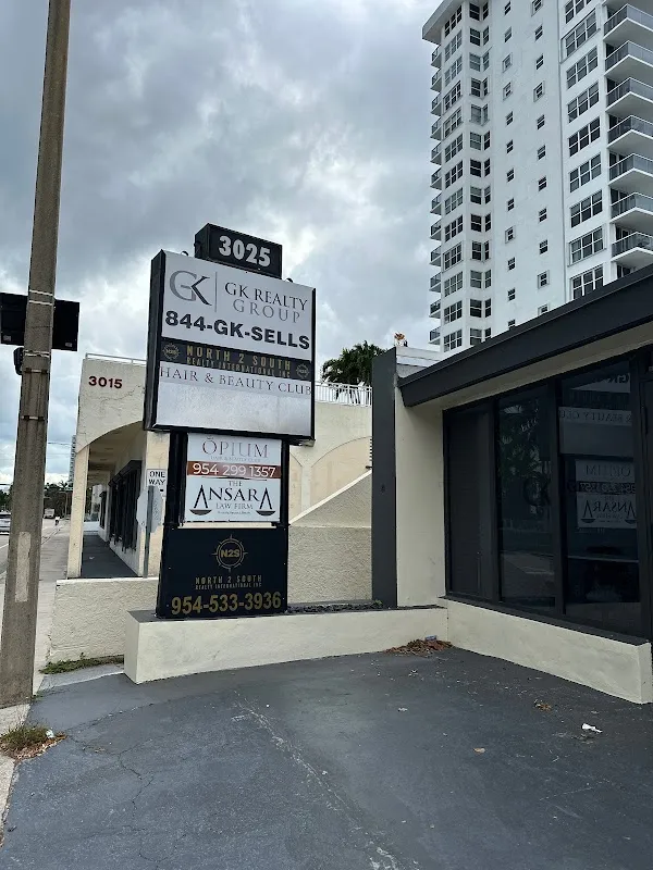 OPIUM Hair & Beauty Club
