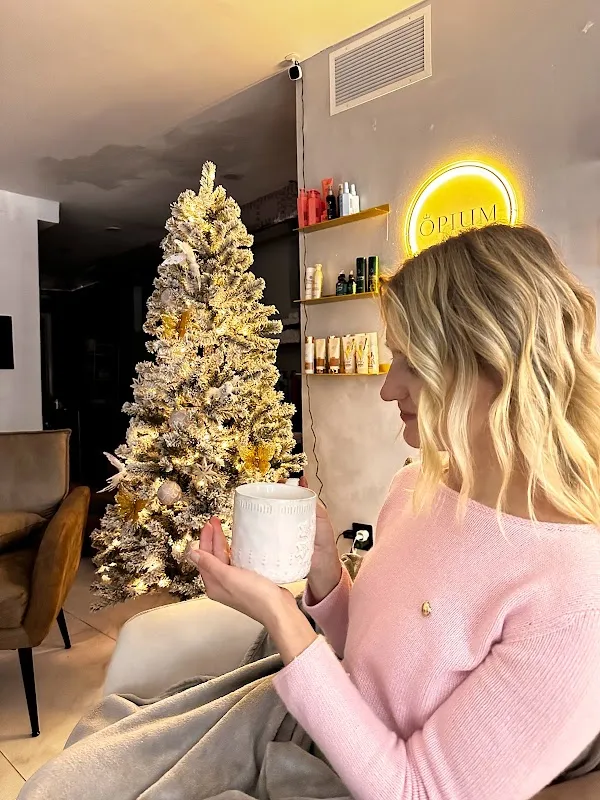 OPIUM Hair & Beauty Club