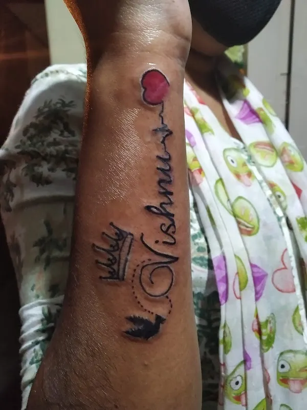 Showup Tattoo & Piercing