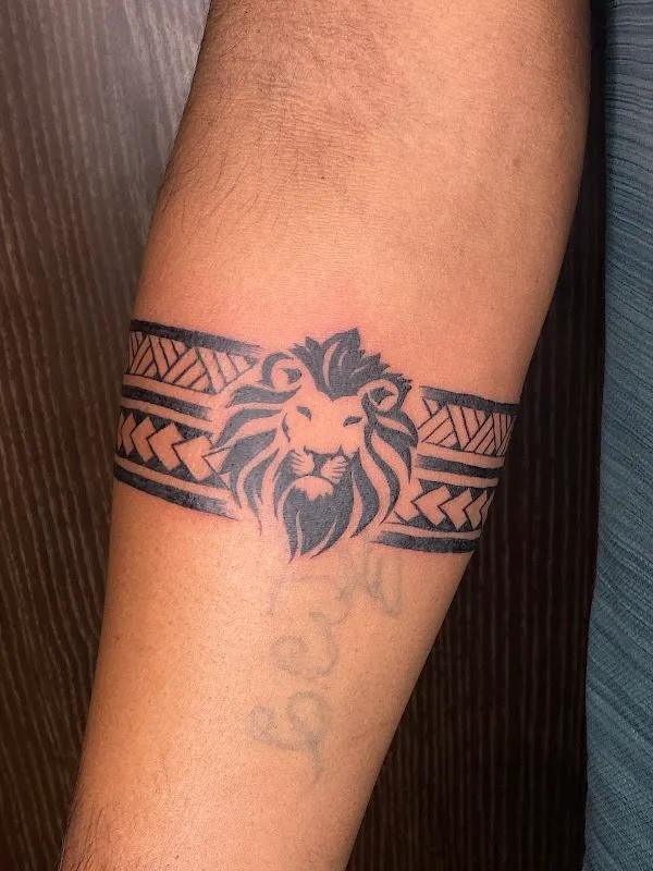 Showup Tattoo & Piercing