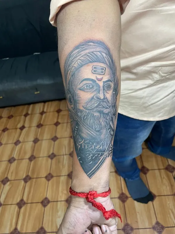 PK Tattoos & BODY PIERCING